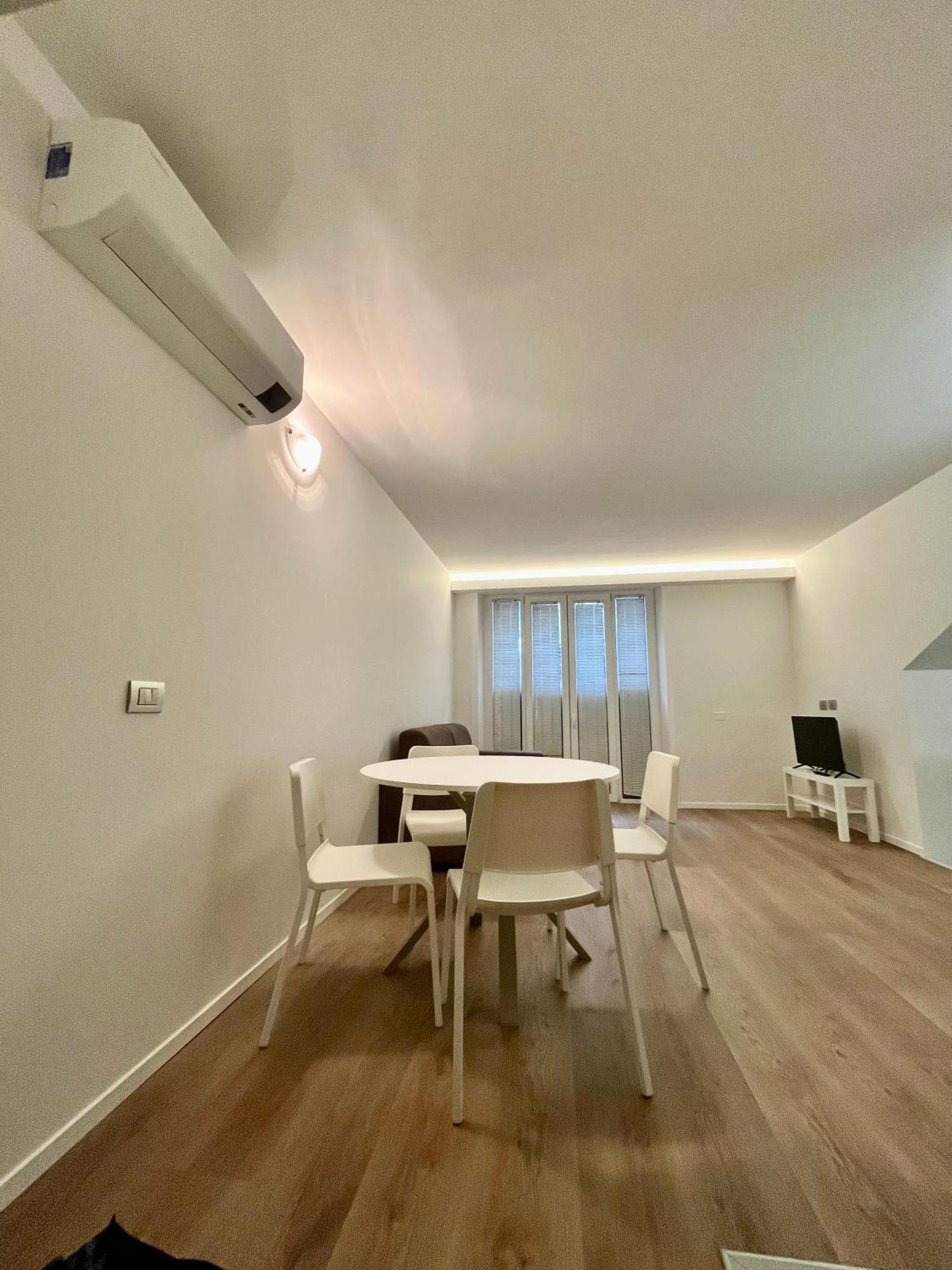 Central Side Apartment Milán Exteriér fotografie